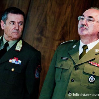 Generáli krajín V4: Spoločne čeliť dopadom hospodárskej krízy