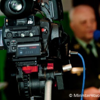 Generáli krajín V4: Spoločne čeliť dopadom hospodárskej krízy