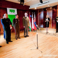 Generáli krajín V4: Spoločne čeliť dopadom hospodárskej krízy