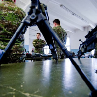 13 Generál Macko sa rozlúčil s príslušníkmi žilinského 5. pluku špeciálneho určenia