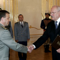 Prezident Slovenskej republiky menoval a povýšil generálov