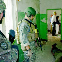 18 Cvičiace skupiny SVK a USA SOF v Lešti navštívil americký veľvyslanec