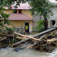 Vojaci aj dnes pomáhajú v obciach postihnutých povodňami