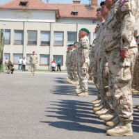 Slávnostné privítanie profesionálnych vojakov po splnení úloh v Afganistane