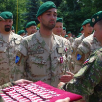 Slávnostné privítanie profesionálnych vojakov po splnení úloh v Afganistane