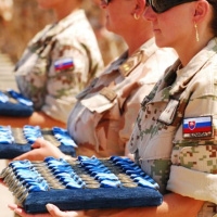 Medaily pre slovenských vojakov na Cypre