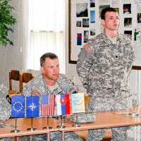 04 Americkí kadeti navštívili 5. pluk špeciálneho určenia