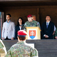 03 Vojaci z 5. pluku špeciálneho určenia sa rozlúčili pred prvým nasadením v Afganistane