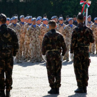 Veliteľ Spoločných síl Maďarska odmenil slovenských vojakov