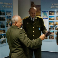 Generál Ľubomír Bulík vyznamenal vojenských policajtov