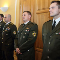 Plakety pre tím EOD od ministra zahraničných vecí