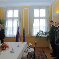 Plakety pre tím EOD od ministra zahraničných vecí