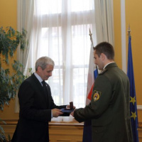 Plakety pre tím EOD od ministra zahraničných vecí