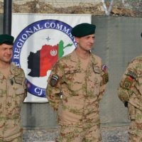 Dvaja generáli sa prišli poďakovať trom slovenským dôstojníkom