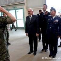 Brány 4. ročníka veľtrhu obrannej techniky IDEB otvorené