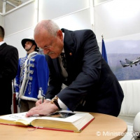 Brány 4. ročníka veľtrhu obrannej techniky IDEB otvorené