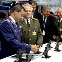 Brány 4. ročníka veľtrhu obrannej techniky IDEB otvorené