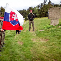 02 Spomínali pri Troch krížoch na Stratenci