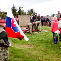 06 Spomínali pri Troch krížoch na Stratenci