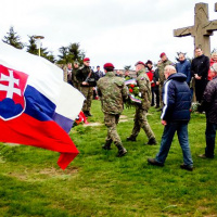 07 Spomínali pri Troch krížoch na Stratenci