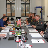 Generálporučík Vojtek rokoval v Rakúsku o spolupráci