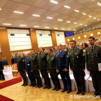 Úcta Slovenskému národnému povstaniu, vážnosť Ústave SR