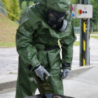 Návšteva Náčelníka Generálneho štábu OS SR počas výcviku chemikov s reálnymi TCHL