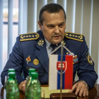 Minister obrany Martin Glváč prijal admirála Williama Harryho McRavena