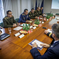 Minister obrany Martin Glváč prijal admirála Williama Harryho McRavena