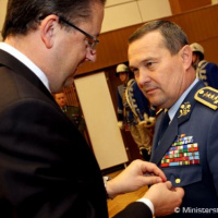 Minister obrany udelil pamätné medaily pri príležitosti 20. výročia vzniku Slovenskej republiky