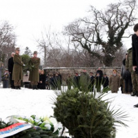 Ministri obrany SR a Maďarska si pripomenuli výročie tragédie v maďarskej obci Hejce