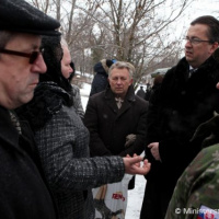 Ministri obrany SR a Maďarska si pripomenuli výročie tragédie v maďarskej obci Hejce