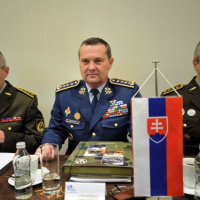 Náčelníci generálnych štábov V4 rokovali v Poľsku s partnerom z Ukrajiny