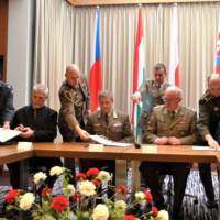 Náčelníci generálnych štábov V4 rokovali v Poľsku s partnerom z Ukrajiny