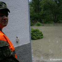 Vojaci pomáhajú pri povodniach