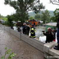 Minister obrany a náčelník GŠ navštívili zaplavený Devín