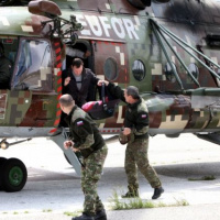 Vojenský vrtuľník prevážal do nemocnice na Kramároch matku s dieťaťom