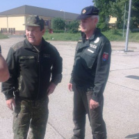 Príslušníci OS SR pomáhajú v Komárne