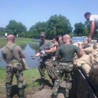 Príslušníci OS SR pomáhajú v Komárne