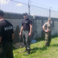 Príslušníci OS SR pomáhajú v Komárne