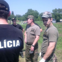 Príslušníci OS SR pomáhajú v Komárne