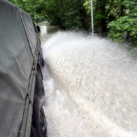 Vojaci počas povodní prepravili takmer 1300 osôb