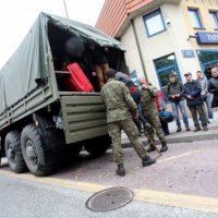 Vojaci počas povodní prepravili takmer 1300 osôb