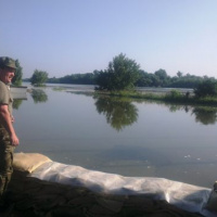 Vojaci pomáhali v Komárne celú noc, presunuli sa do Štúrova