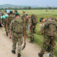 Vojaci z Nitry, Levíc a Serede pomáhajú obyvateľom Štúrova a Komárna