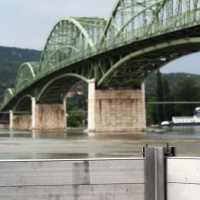 Vojaci z Nitry, Levíc a Serede pomáhajú obyvateľom Štúrova a Komárna