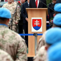 Minister Glváč ocenil vojakov po návrate z misie na Cypre