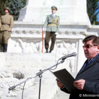 Minister Glváč si pripomenul výročie Karpatsko-duklianskej operácie