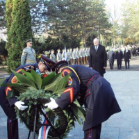 Jednotky Veliteľstva posádky Bratislava na spomienkovom podujatí  pri príležitosti Dňa boja za slobodu a demokraciu