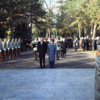 Jednotky Veliteľstva posádky Bratislava na spomienkovom podujatí  pri príležitosti Dňa boja za slobodu a demokraciu